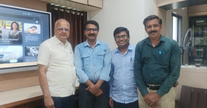 संघर्षातून यशाचा प्रवास शब्दबद्ध करणारे ‘पट्यारा’ ठरले मार्गदर्शक; जळगावात ‘लेखकाचे अभिवाचन’ कार्यक्रम उत्साहात