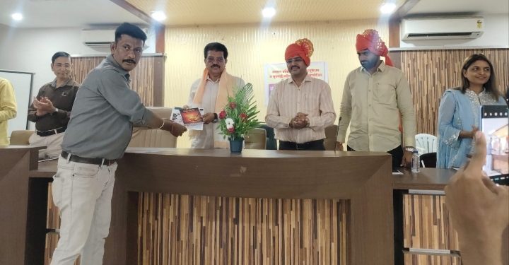 जनमततर्फे ‘सकल ज्ञान महोत्सव’ पुस्तक प्रकाशन सोहळ्यात ५१