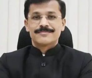 तुकाराम मुंढेंनी उघड केली खासगी रुग्णालयांतील लूट! ११ रुपयांची सलाईनची नळी ३२५ रुपयांना; केंद्र सरकारला पत्र लिहीत म्हणाले..