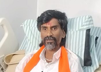 उपोषण सोडताच मनोज जरांगे यांचा मोठा निर्णय, बीड सोडून थेट संभाजीनगरला रवाना; कारण काय ?