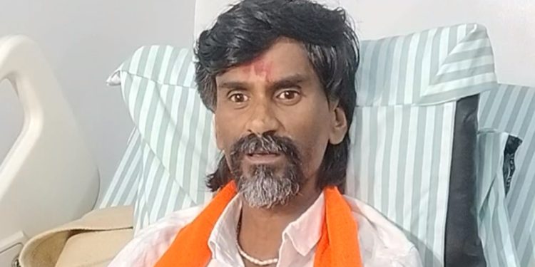 उपोषण सोडताच मनोज जरांगे यांचा मोठा निर्णय, बीड सोडून थेट संभाजीनगरला रवाना; कारण काय ?