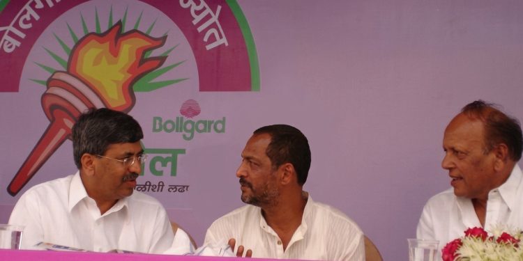 नाना पाटेकरांना जैन इरिगेशनतर्फे अशोक भाऊंनी वाहिली भावपूर्ण श्रद्धांजली ; आठवणींचा केला उल्लेख