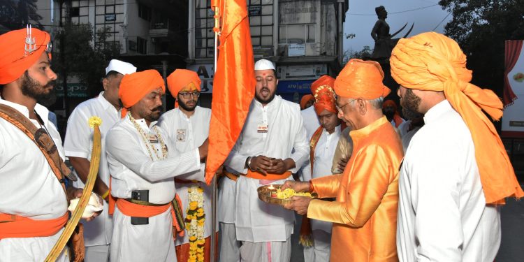जळगावात शिवकाळाचा जिवंत थरार ! ‘जगदंब’च्या हुंकाराने सह्याद्री जणू कान्हदेशात अवतरला महादौडीत उसळला जनसागर !