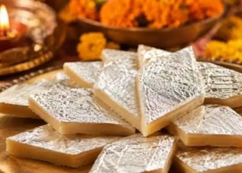 सणांनंतर उरलेली मिठाई आणि फराळ असाच ठेवताय ? जीवावर बेतू शकतं !